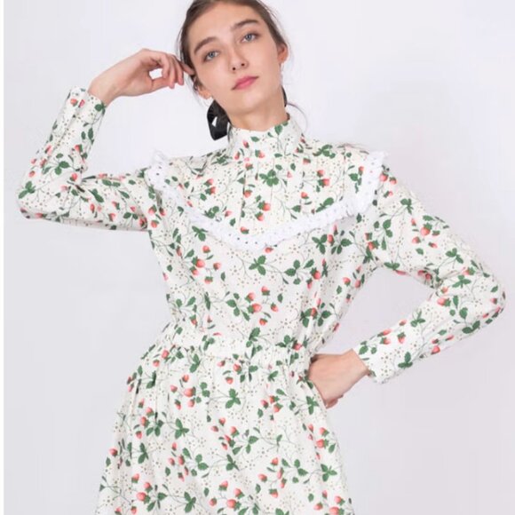 Batsheva Tops - BATSHEVA Laura Ashley Cardiff Strawberry-Print Blouse size small nwt new